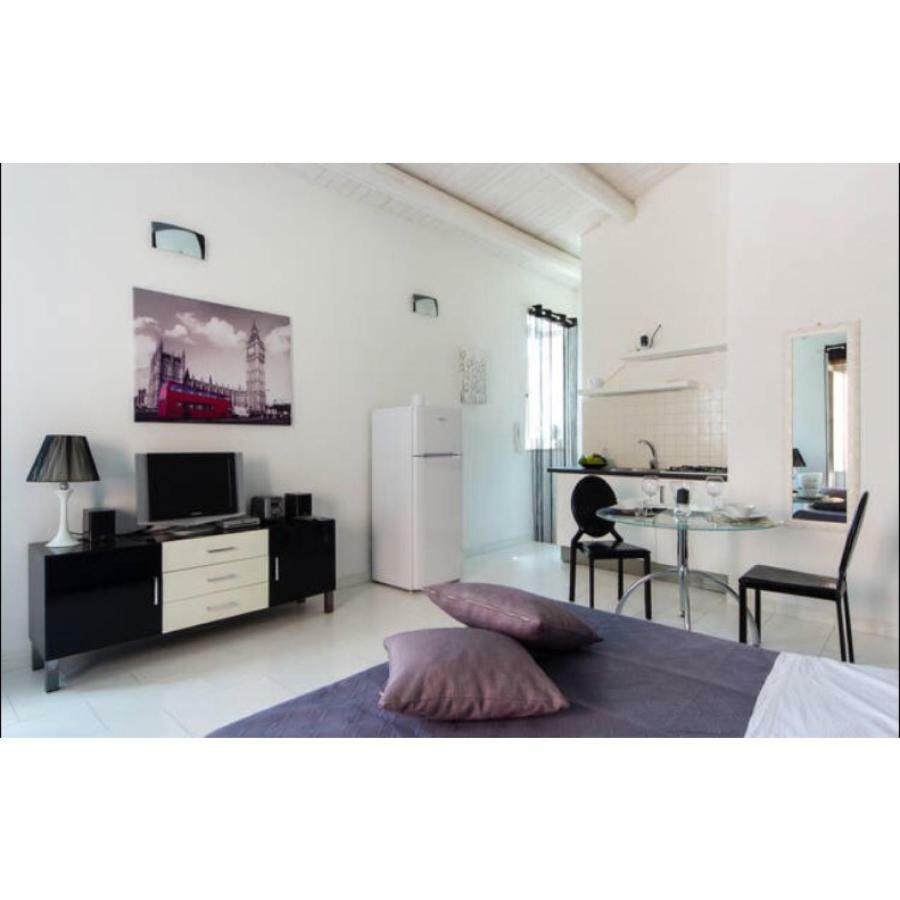 Апартаменты Arizzi S House Сиракузы Экстерьер фото